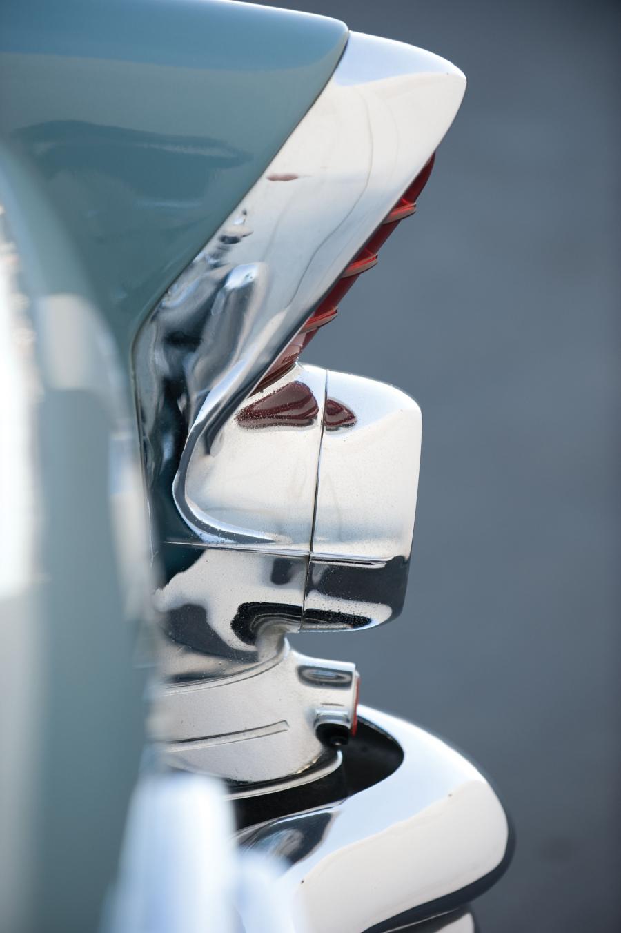  Buick Super Riviera Hardtop Coupe 1955 года  (фото 2 из 12)
